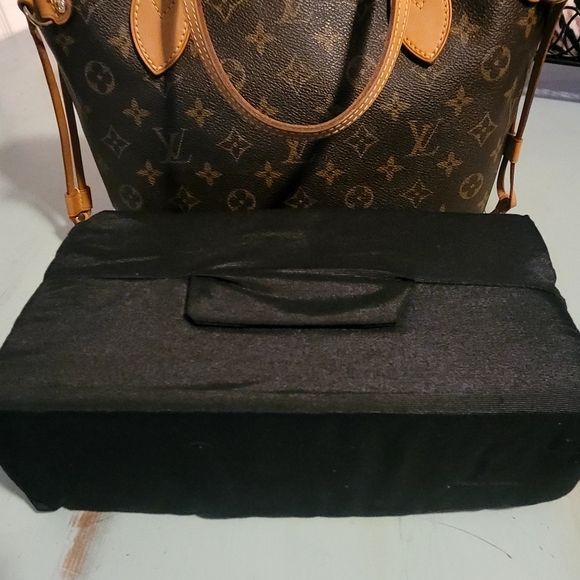 SOLD Authentic Louis Vuitton Neverfull PM - Picture 12 of 16